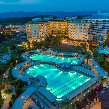 Mukarnas & Rezort 5*