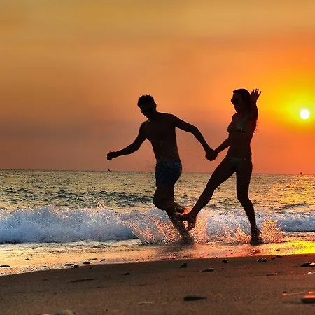 Rezort Mukarnas & Okurcalar