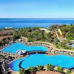 Resort Mukarnas & 5*