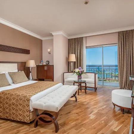 穆卡尔纳斯spa度假酒店