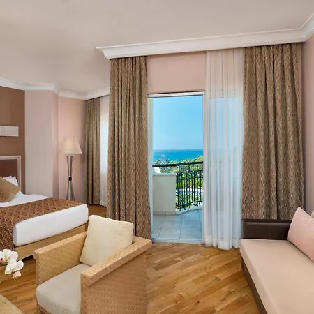 穆卡尔纳斯spa度假酒店 欧库卡拉