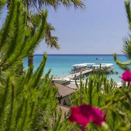 穆卡尔纳斯spa度假酒店 度假村