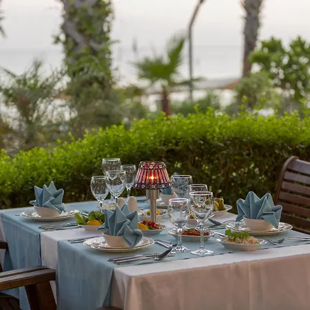 穆卡尔纳斯spa度假酒店 度假村 欧库卡拉