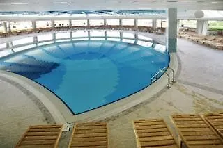موكارناس ريزورت آند سبا منتجع 5*