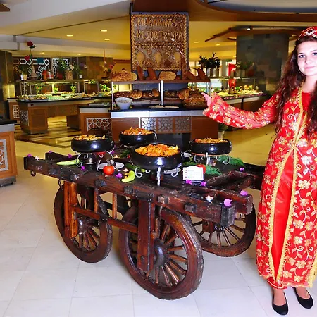 موكارناس ريزورت آند سبا 5*