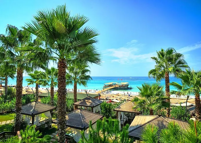 Resort Mukarnas & 5*
